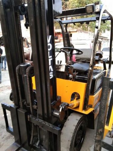 2 Ton Voltas Diesel Forklift