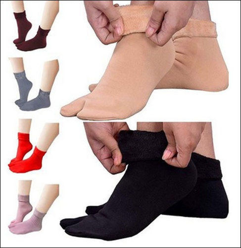 White Ladies Plain Fleece Socks