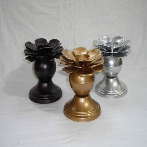 Metal Iron Powder Coated Lotus Design T-Light Holder