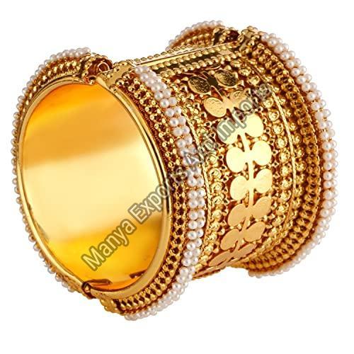 Gold Cuff Bracelet For Ladies, Party Wear Gender: Women