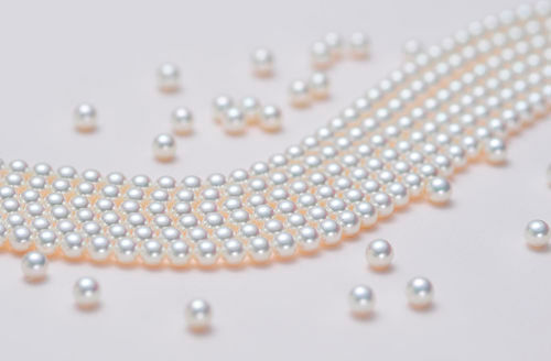 Natural Pure White Polished Pearls Used In Necklace