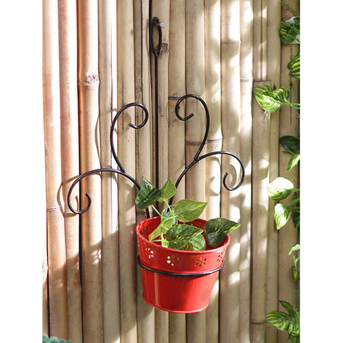 Wall Mounted Red Planter Application: Glass Fitting