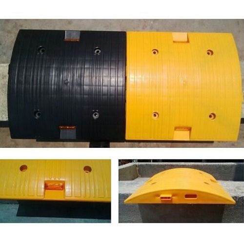 Crack Proof Yellow And Black Pvc Road Speed Breaker