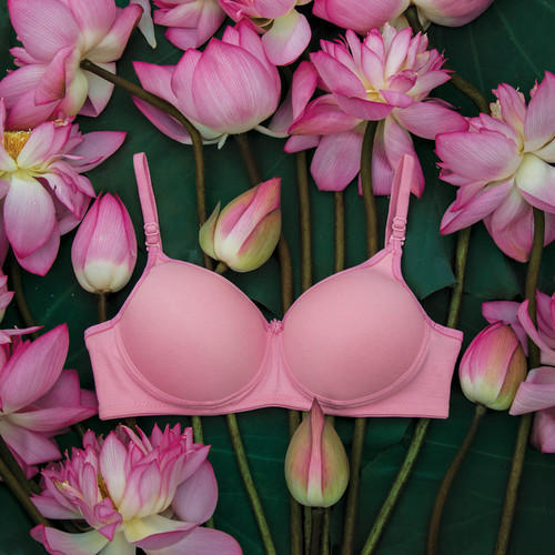 BLOSSOM Plain Moulded Cup Brilliant Bra, For Inner Wear at Rs 310/piece in  Ernakulam