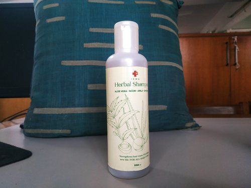 Chemical Free Herbal Shampoo