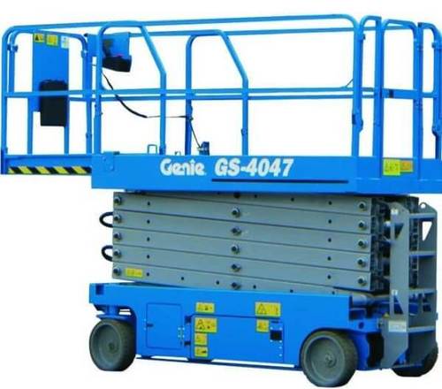 Heavy Duty Industrial Electric Scissor Lift Load Capacity: 350  Kilograms (Kg)