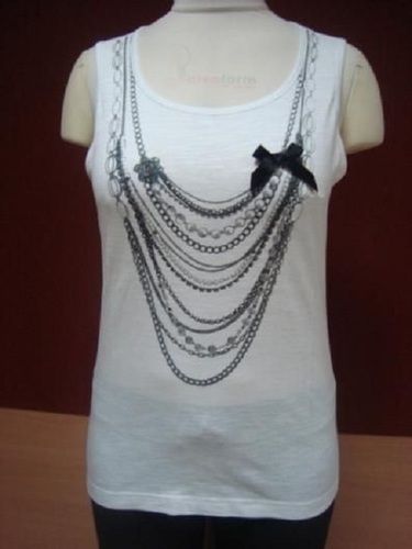 Plain Sleeveless Tops For Ladies, Round Neck, Easy To Wear, Trusted Quality, White Color