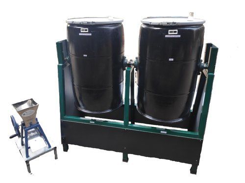 Black Klimrus Compost Tumbler With Shredder