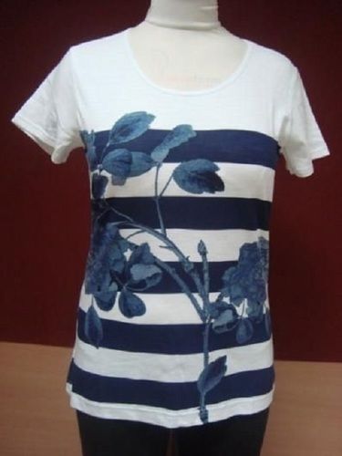 Round Neck Flora Print T Shirt For Ladies, Half Sleeve, Eye Catching Design, Premium Quality, Blue And White Color Age Group: 18+