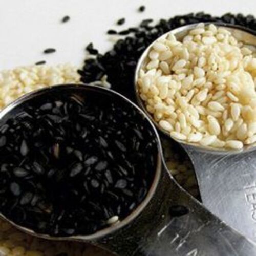 Healthy Natural Taste Oil Content 48 % to 50 % Hulled Sesame Seeds