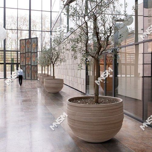 Various Colors Are Available Round Shape Customized Outdoor Garden Planters