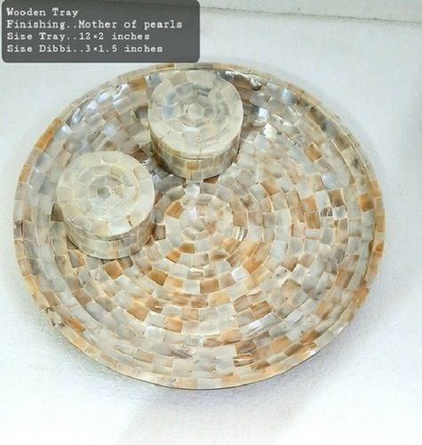 Various Colors Are Available Round Shape Serving Wooden Platter