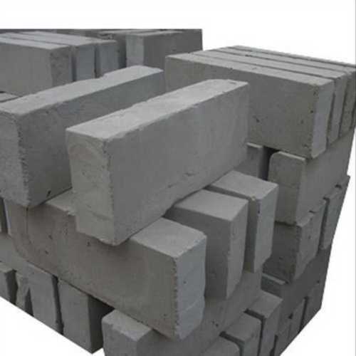 Gray Heat Resistant Cement Bricks