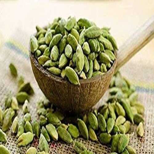 Moisture 5% Rich Aroma Distinct Taste Dried Natural Healthy Green Cardamom Grade: Food Grade