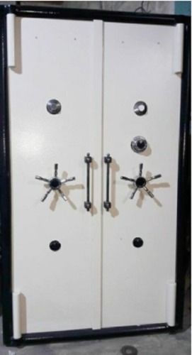 Single Door Fire And Burglary Resistant Safe Locker