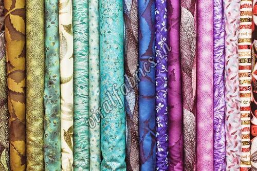 Multi Color Trusted Quality Printed And Dyed Crepe Fabrics For Garments, Scarves, Textile Products, Skin Friendly, Stylish Pattern, Seamless Finish, Width : 44 Inch And 54 Inch, Weight : 75-120 Grams / Meter