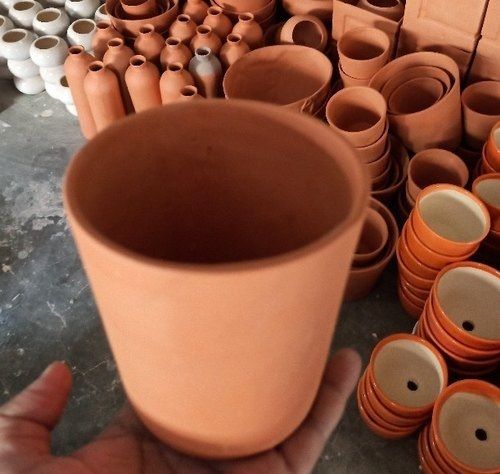 Round Shape Plain Clay Pot
