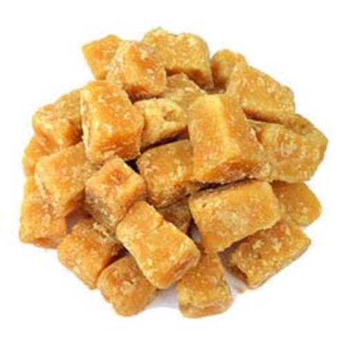 Non Added Color Sweet Natural Fine Taste Healthy Jaggery Cubes Origin: India