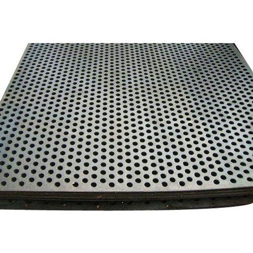 Mild Steel Industrial Use Rectangular Shaped Hot Rolled Perforated Sheet 