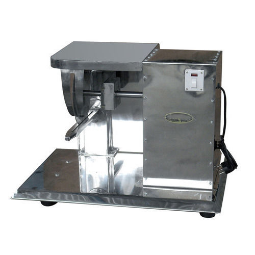 Automatic Chicken Cutting Machine, Premium Quality, Environment Friendly, Robust Design, Hard Texture, Easy To Install, Gray Color