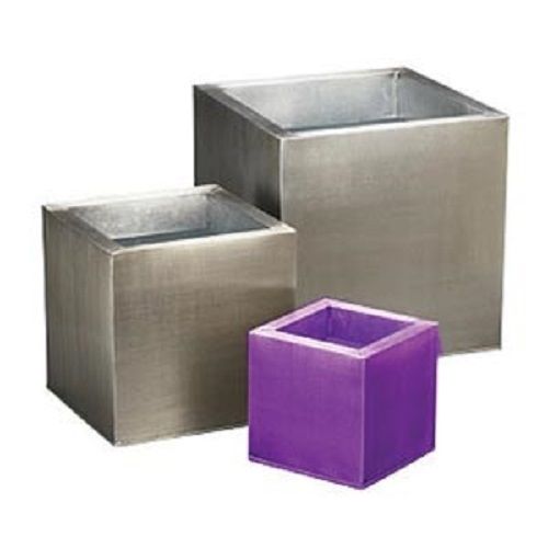 Various Colors Are Available Plain Design Square Universe Planters