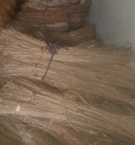 Brown Coconut Stick Broomsticks For Cleaning