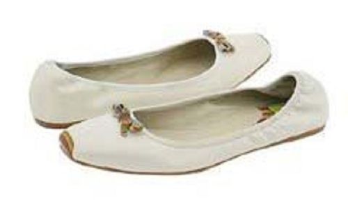 White Belly Shoes For Ladies, Plain Pattern, Eye Catchy Look, Trusted Quality, Nice Grip, Skin Friendly, Soft Texture, Easy To Walk