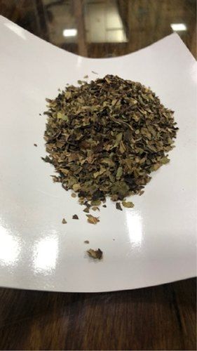 100% Pure Green Cuter Tea Leaves