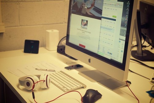 Design And Development Services - Online Support English Language Accessibility