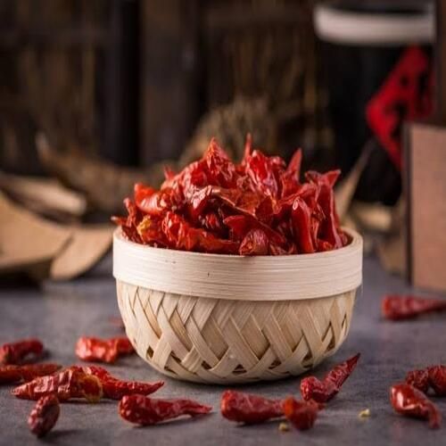 Hot Spicy Natural Taste Rich In Color Dried Red Chilli Grade: Food Grade