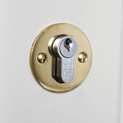 Polished Golden Brass Round Escutcheons Application: Door Fittings