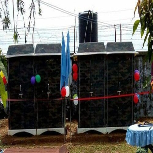 टिकाऊ और मजबूत पैनल बिल्ड टाइप ड्यूल केबिन Frp मिलिट्री टॉयलेट