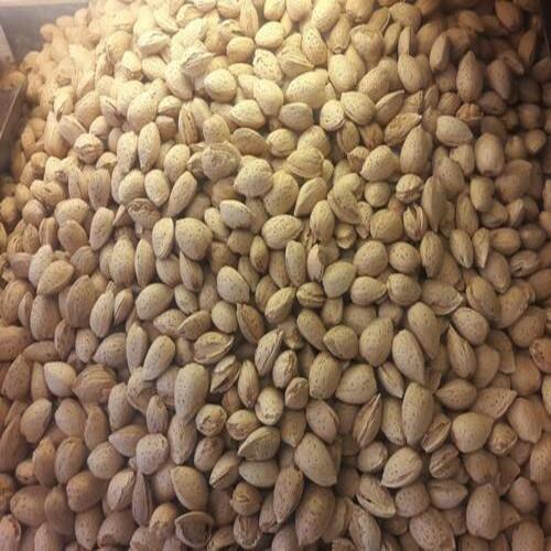 Nutrients Loaded Pure Natural Mild Sweet Whole Kashmiri Almond Broken (%): 1%