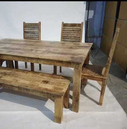 Fine Finished Wooden Dining Set
