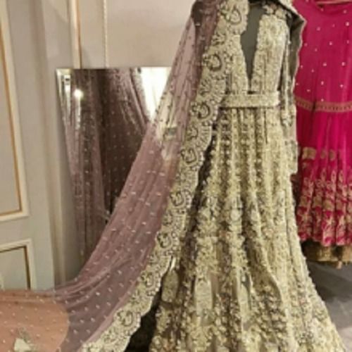 As Per Your Choice! Hot Pakistani Bridal Lehenga For Ladies