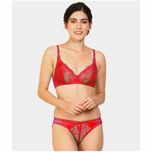 Ladies Honeymoon Wear Red Cotton Lace Work Lingerie Set Size: All