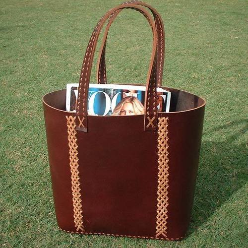 Leather Tote Bag, Plain Pattern, Handloom Technic, Supreme Quality, Exquisite Design, Comfort Look, High Grip, Good Texture, High Strength, Unique Style, Easy To Carry