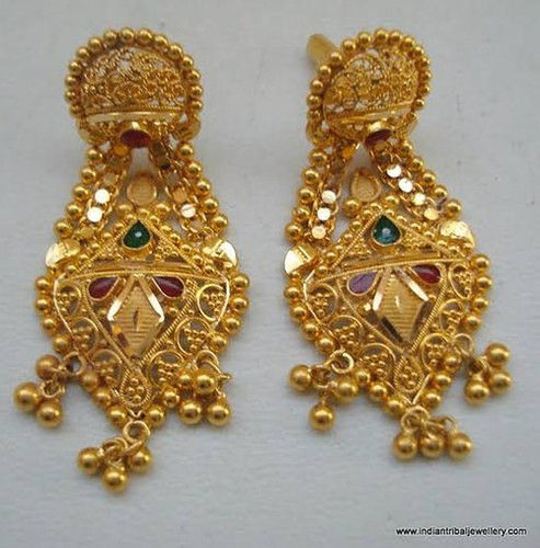 Shop Handmade Filigree  Emerald 18K Gold Hook Earring Online in India   Gehna