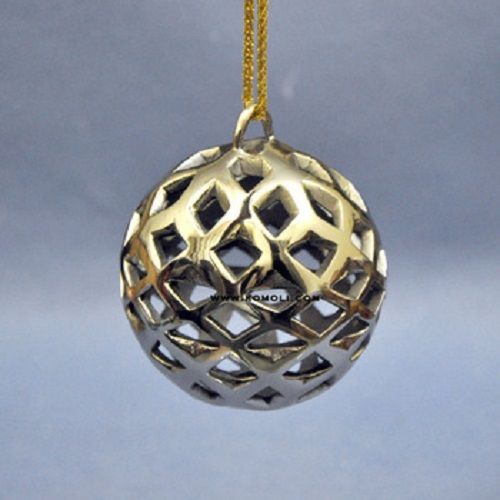 Diamond Cut White Metal Christmas Ornament