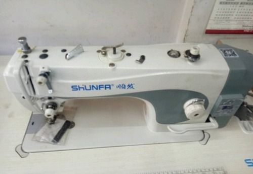 White High Speed Garment Sewing Machine