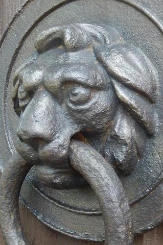 Various Colors Are Available Cast Iron Lion Head Door Knockers