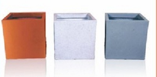 गार्डन और बालकनी के लिए कस्टम मार्को फ्लावर पॉट्स