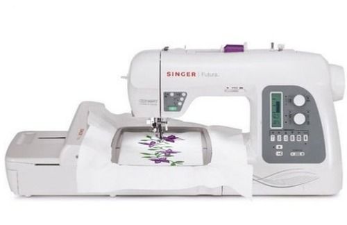 Singer Futura XL 550 Sewing Embroidery Machine