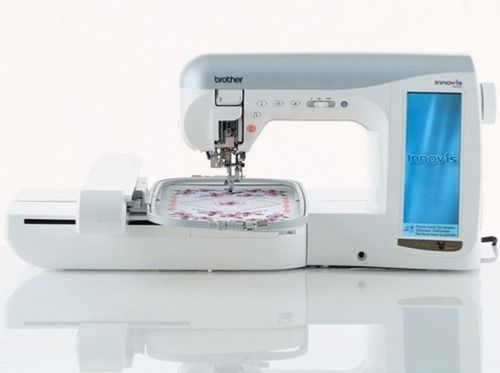 Innovis 2600 Computerized Embroidery And Sewing Machine