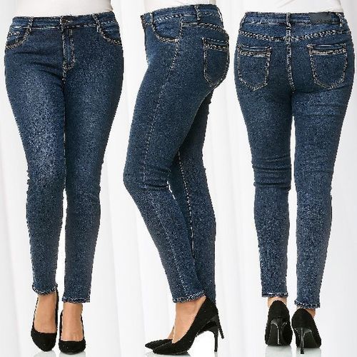 Super Fit Ladies Stitched Blue Jeans With Splendid Look Gender: Women