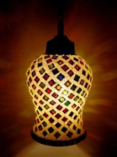 Traditional Style Hanging Lamp