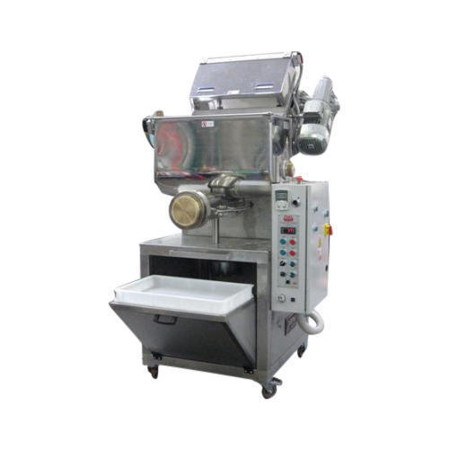 High Efficiency Automatic Noodles Extruder Machine Capacity 300 Kg Per Hour 1-Stage Machine Voltage 440V Ac