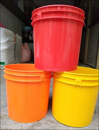 White 10 Liter Plastic Paint Bucket