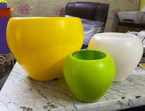 Various Colors Are Available 12 Inch Oval Shape Plastic Pot For Balconies