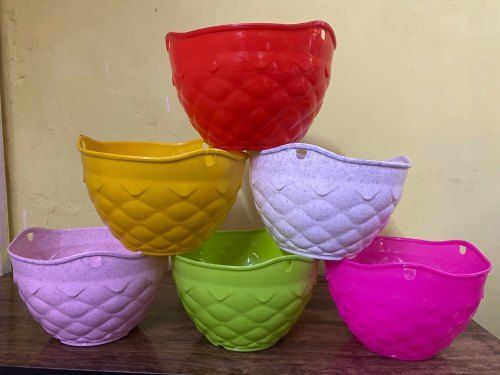 Various Colors Are Available Plastic Plain Design Hanging Basket Type Planter